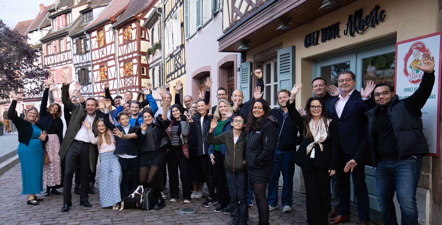 offsite-final-dinner-2.png 2Pint group photo